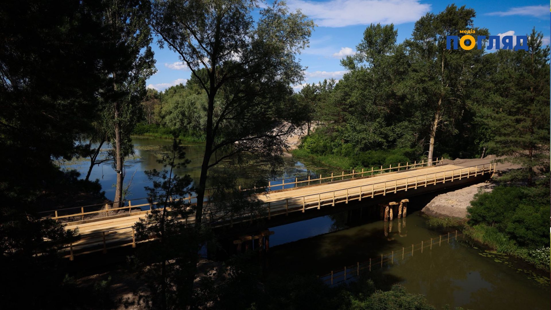 У селі Лебедівка Вишгородського району добудовують тимчасовий міст (ФОТО) У селі Лебедівка Вишгородського району добудовують тимчасовий міст (ФОТО) - зображення